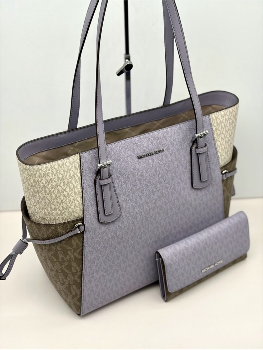 Michael Kors Voyager Color-Block Logo Tote Shoulder Bag and Wallet Set Lilac